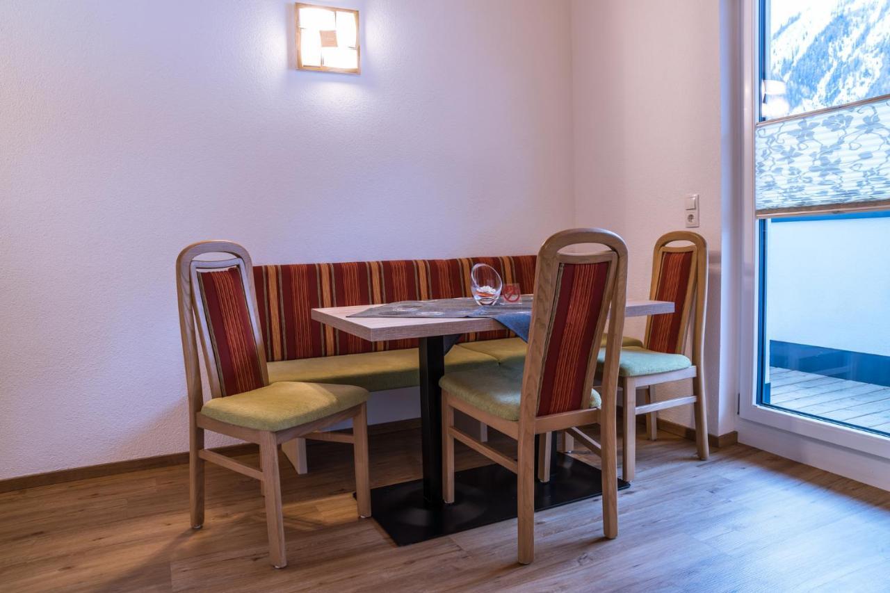 Gaestehaus Runhof Längenfeld Pokoj fotografie